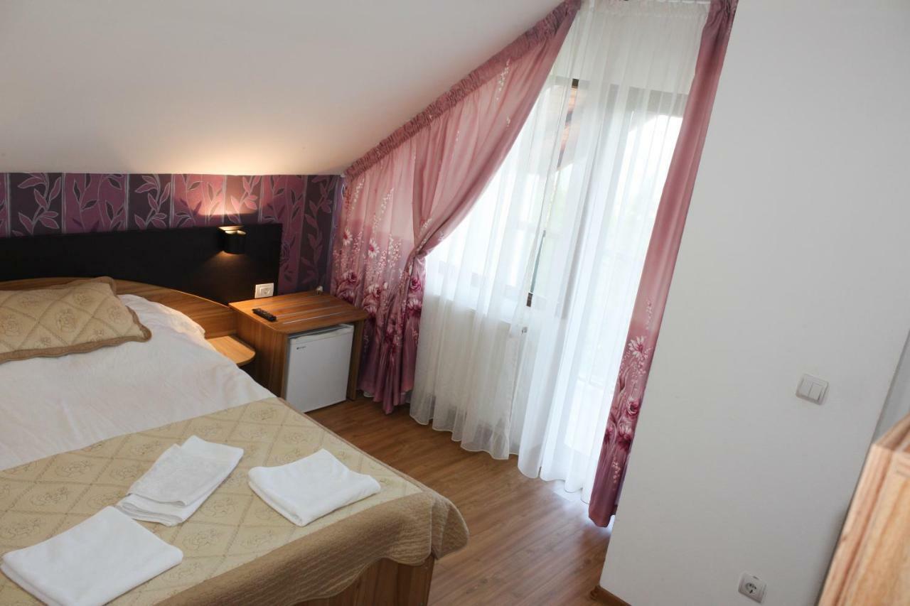 Perla Muntilor Hotel Rânca Kültér fotó