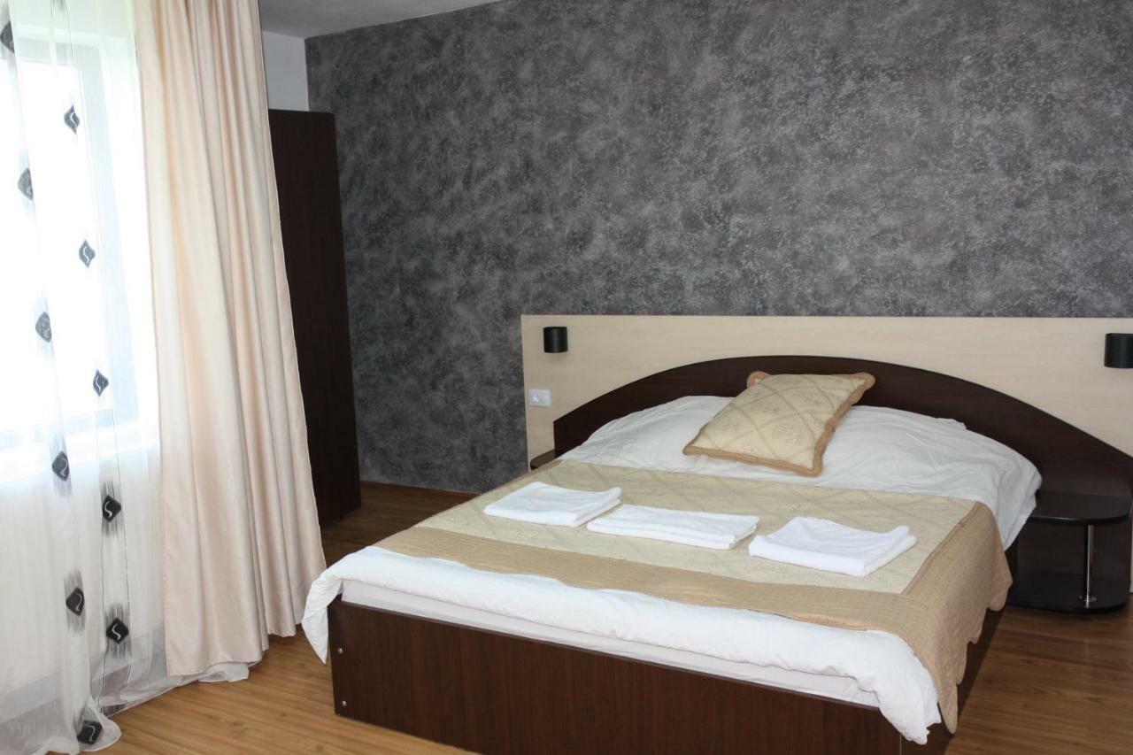 Perla Muntilor Hotel Rânca Kültér fotó
