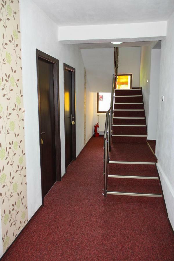 Perla Muntilor Hotel Rânca Kültér fotó